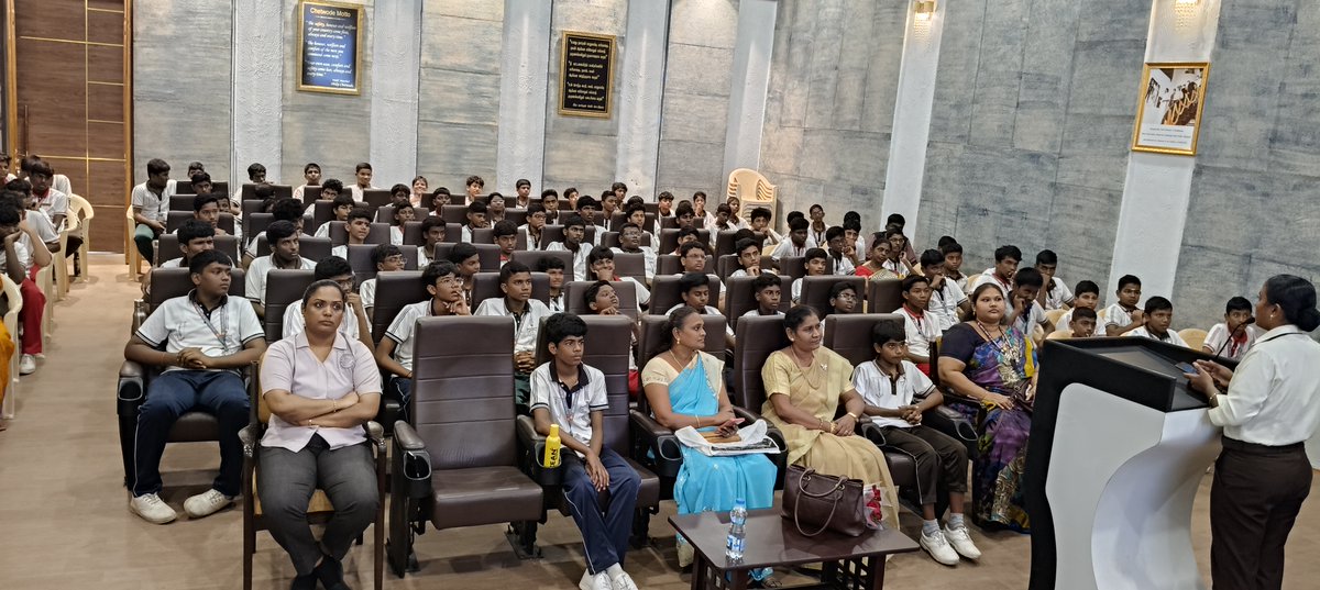 tnpm_chn's tweet photo. We are celebrating #nationalscienceday Day at #tnpolicemuseumchennai.Student and staffs are participating in this program, where our chief guest,
Tmt. M.CELINE JOSEPHINE principal of M.E.S. Razeena Matriculation Hss. his explain about the importance of science to student https://t.co/0xY1t0MAfb