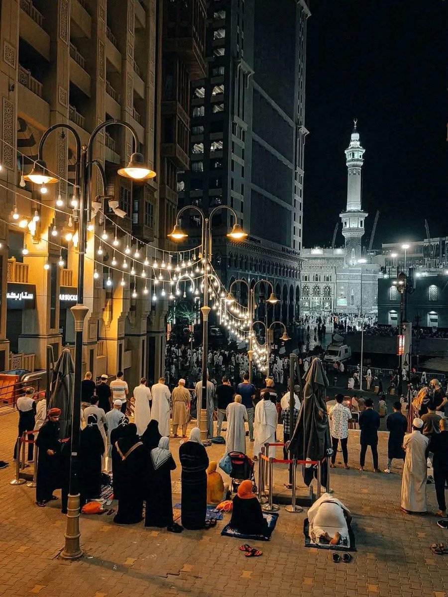 rudol9h's tweet photo. #Ramadan Mubarak 

May the mercy of Allah envelope you this Ramadan 

May Allah ease all your difficulties in this month 

May Allah in this month bring you Iman, peace, forgiveness, and barakah

Please don't forget to make du'a and pray for the people in Palestine 🇵🇸❤️ https://t.co/AC3189QF9c