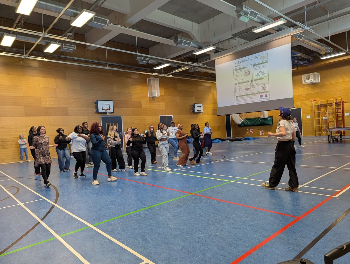 Amy Elizabeth Congrave tweet media