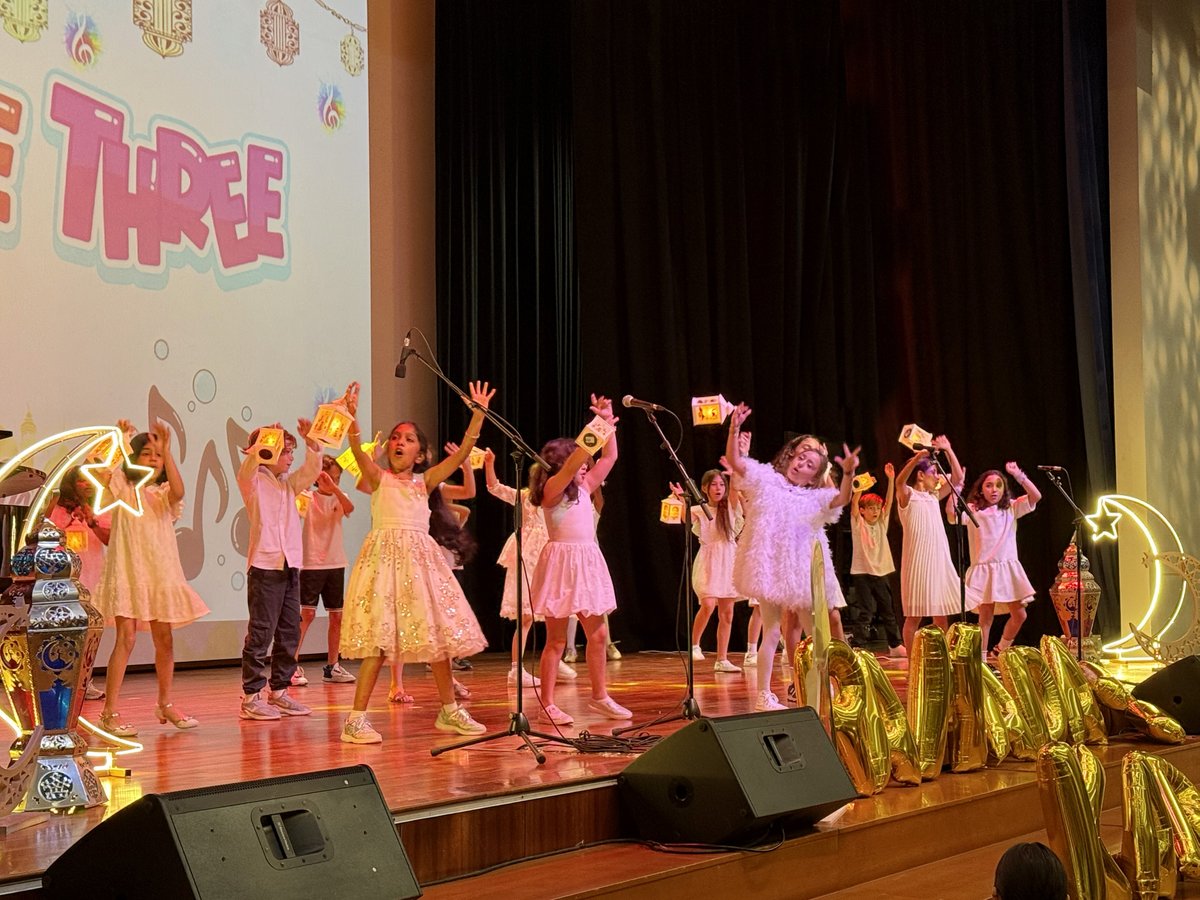DwightSchoolDXB's tweet image. Our Arabic and Islamic department, together with the Zayed Crew, proudly organized our annual Ramadan assembly, offering a platform for our community to deepen their understanding of the holy month. 🌟

 #SparkOfGenius #DwightSchoolDubai #IB #DwightDifference #Sparkwithus