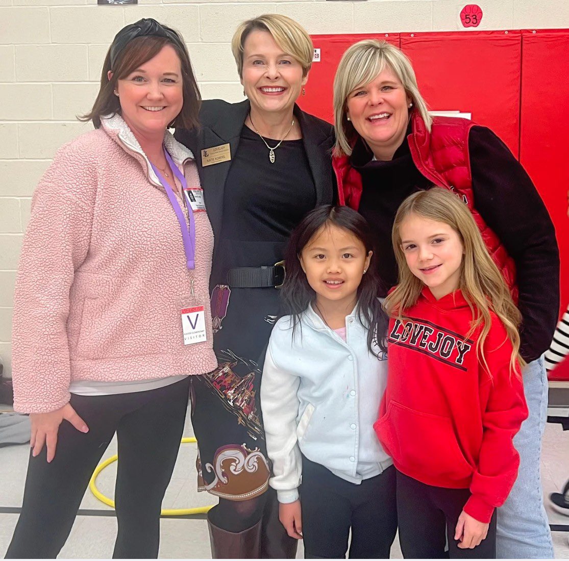 Puster and Hart ESs hosted Diversabilities Day‼️Students engaged in interactive activities designed to help them experience life with vision and hearing impairments or limb differences. We are grateful to the amazing volunteers, PTO, and staff for making this possible❗️❤️😀🐆👐