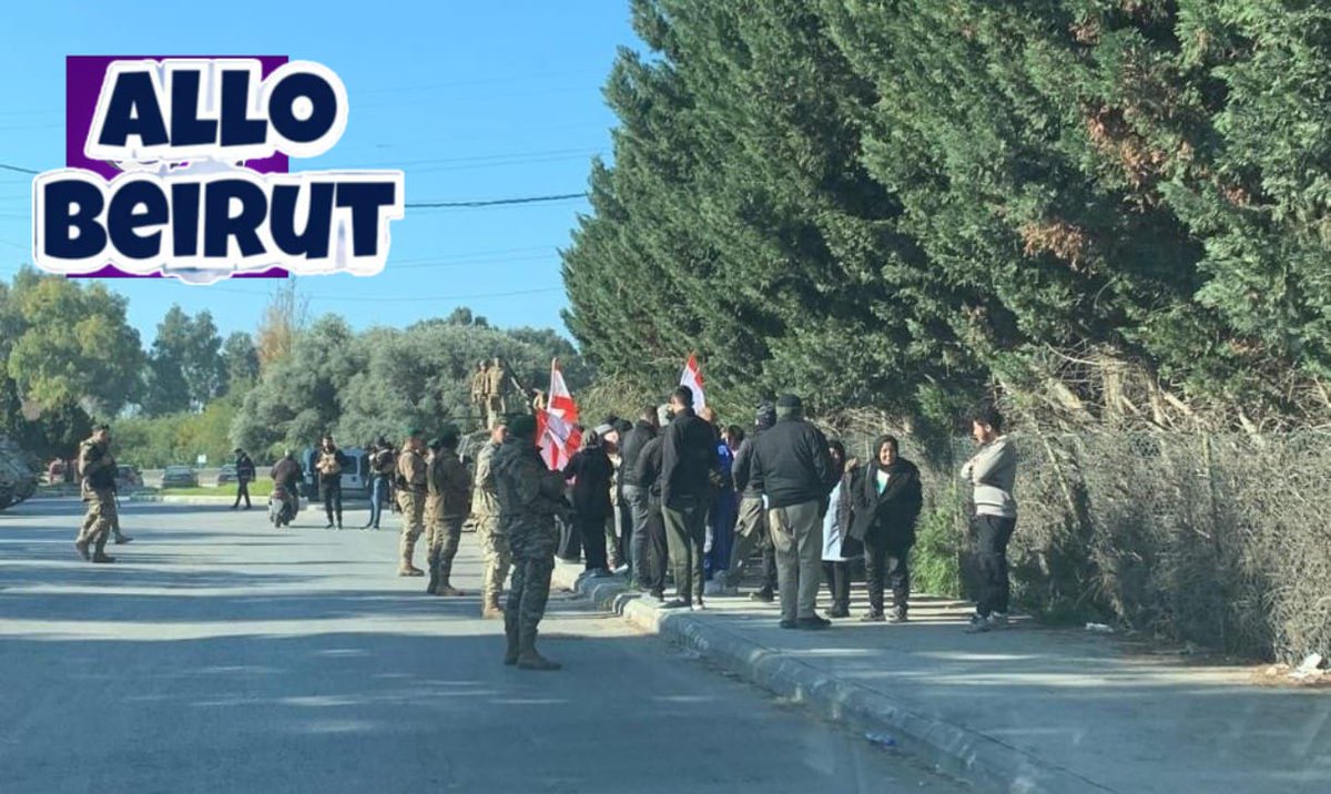 أعطوه الثقة في #مجلس_النواب 
من بعد البيان الوزاري
وهلق بوقفة احتجاجية على زيارة الجنوب انه التناقض والضياع في القيادة