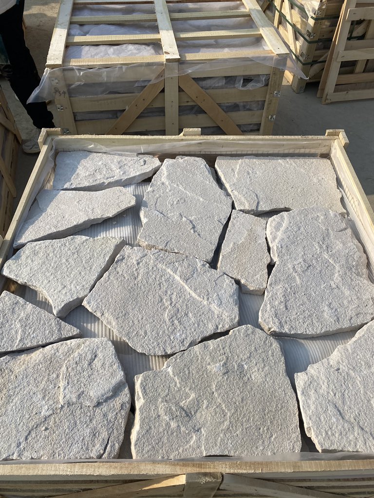 Chinaslatestone's tweet photo. Pure white sandstone 
Cladding and L shaped corner 
Natural surface and backside with machine cut.
If you like it and interested ,just leave us message or send email to yongxiangstone@126.com to get more details.
#cladding https://t.co/LSwLF2vRye