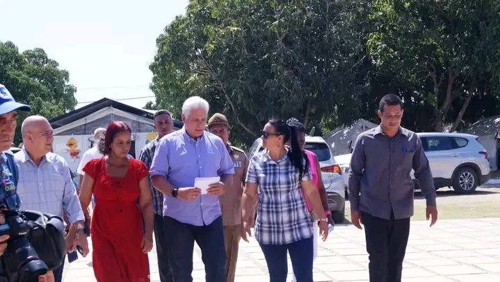 Cada encuentro es  aprendizaje y compromiso. 
En #ProvinciaGranma trabajamos sin descanso, pero lo más importante es que ese esfuerzo se convierta en resultados y 
#GranmaVencerá

#YoSigoAMiPresidente