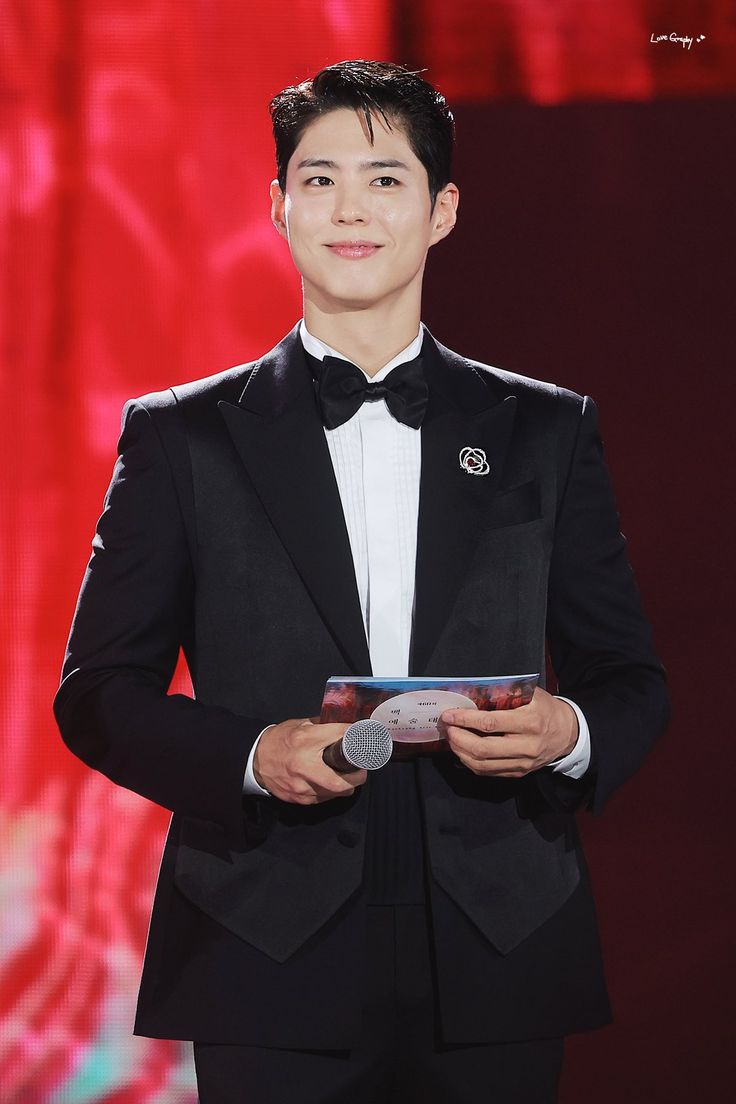 — di pukul empat, sore hari ini. Saya Bagus pamit undur diri. Wassalamualaikum warahmatullahi wabarakatuh.”

( x.com/DayOfGiNa/stat… )