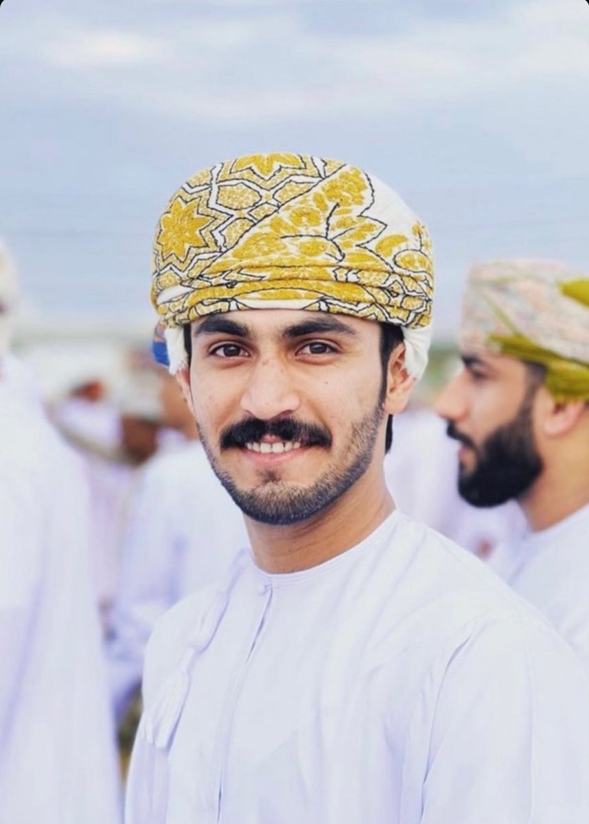 Muath_89's tweet photo. اقبل رمضان ولنا في القبور احبه اللّٰهم نور قبورهم برحمتك . اللّٰهم ارحم من كان ينتظر معنا بشوق ليالي رمضان والأن ينتظر منا في قبره أبسط الدعوات اللّٰهم ارحمهم برحمتك وادخلهم جناتك. https://t.co/i00XIaU8Db