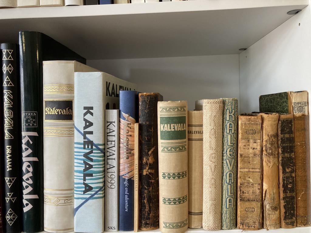 Kalevala sai elävänä eepoksena Euroopan kulttuuriperintötunnuksen huhtikuussa 2024, ja tänään #Kalevalanpäivä’n kunniaksi <a href="/SKS_finlit/">Suomalaisen Kirjallisuuden Seura, SKS</a> vuotuinen seminaari avataan EHL-laatan juhlavalla paljastamisella SKS:n edessä klo 13.15.

Hyvää Kalevalan päivää!