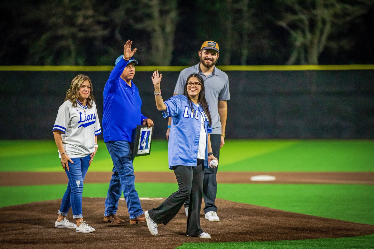 Tonight, we remembered former Tyler High School student and baseball player Eli Sanchez in the Eli Sanchez Memorial at Mike Carter Field. His family was on hand to throw out ceremonial first pitches. We miss you, Eli 💙