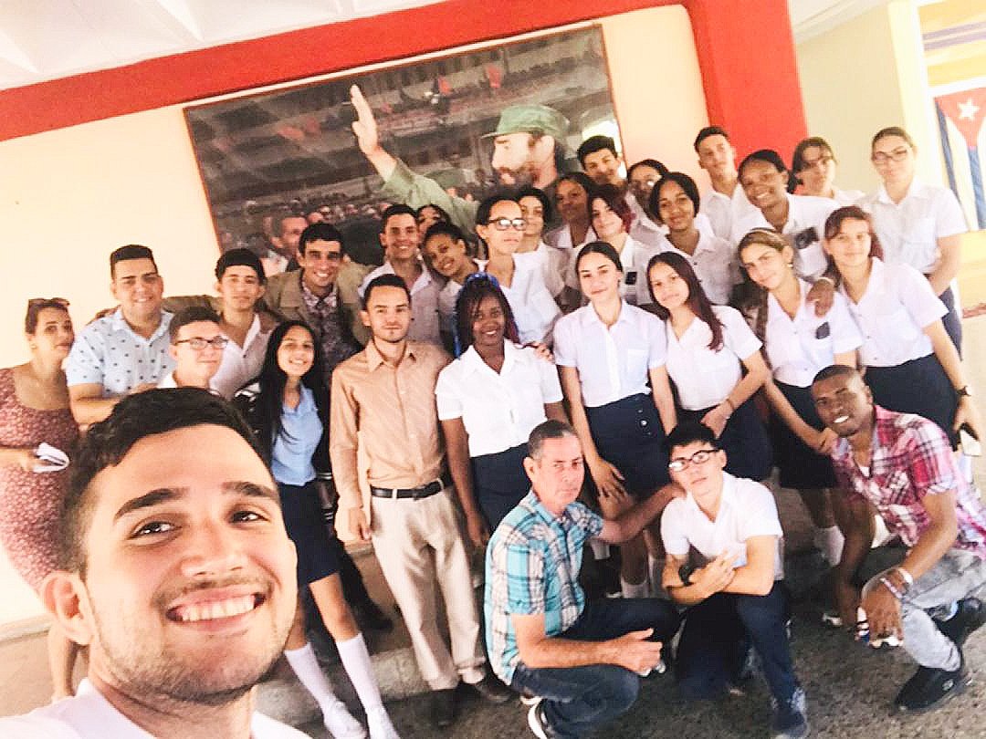 En #Pinar tierra de hombres y mujeres nobles estuvimos hoy por la <a href="/UJCdeCuba/">UJC de Cuba</a> , exitosa jornada de vinculación