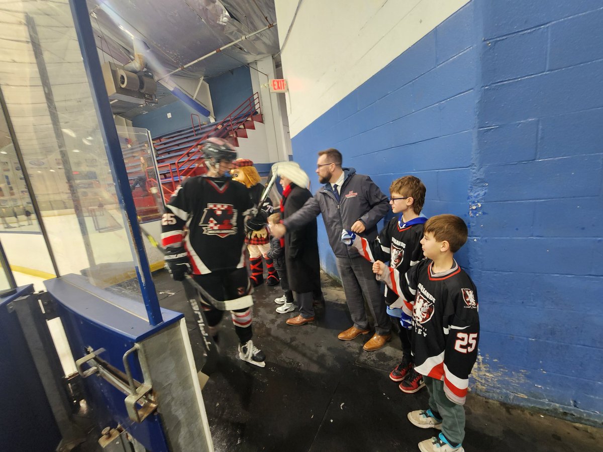🏒 <a href="/NHRHSHockey/">Highlands Hockey</a> advances in States with a 4-1 win today
🔴 Solid game fellas - let's keep it goin'
⚫️ <a href="/nhrhs1/">NHRHS</a> <a href="/NHSportsAssoc/">NHSA</a>