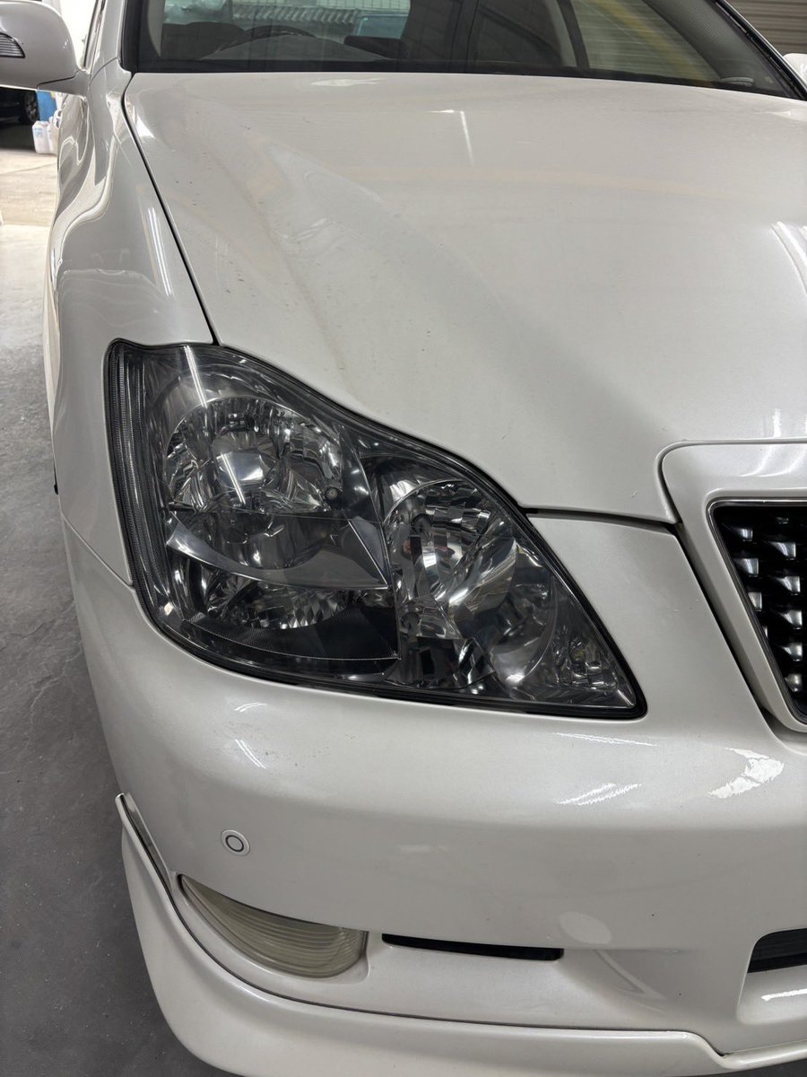 Lizards116's tweet image. 卒業祝いでヘッドライト磨いてくれたの神すぎる🥹