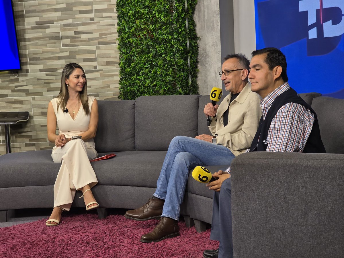 Hoy en <a href="/TelediarioBajio/">Telediario Bajío</a> platiqué con el maestro Jaime Ruiz Lobera y Ángel Ancona sobre Algodón de Azúcar, una obra que nos invita a un viaje entre la memoria y la infancia. No se la pierdan este fin de semana en el Teatro del Bicentenario.