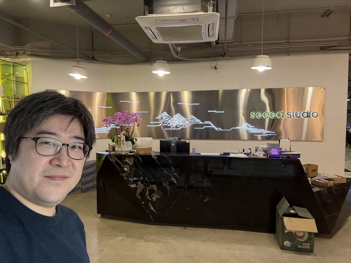 ytsuboi's tweet photo. 出社 (実は今月3回目) https://t.co/nCFUKu1yPA