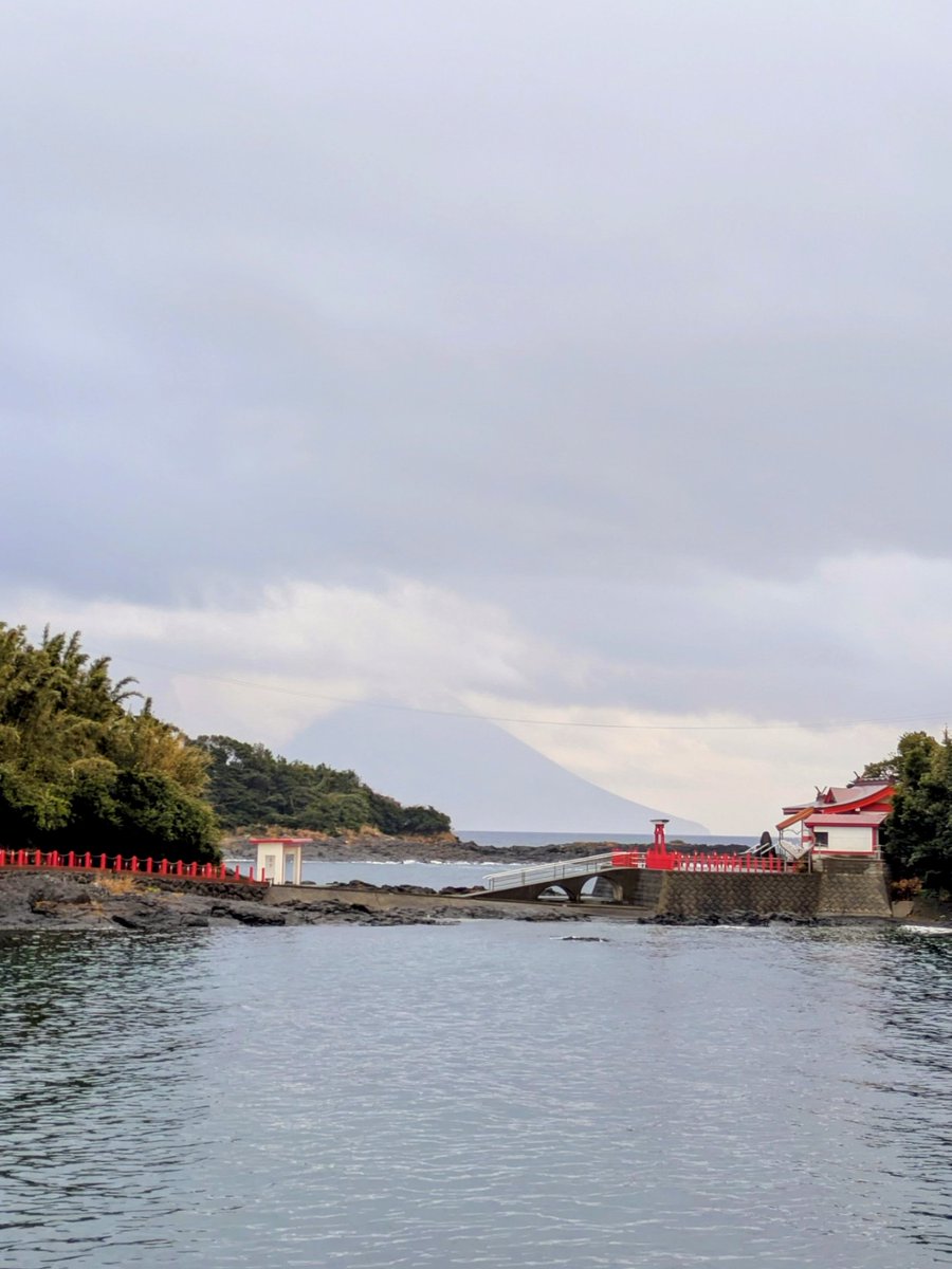 YonosukeCoffee's tweet photo. エチオピアの中浅煎り（ミディアム），2/15に焙煎してから約２週間のエイジング，香り，味わい，パない
日中の温度はどんどん上がり20度くらいまでいきそう
#コーヒー豆 #焙煎 #鹿児島コーヒー #焙煎店 #コーヒー好き #日本百名山 #開聞岳 #釜蓋神社 #CoffeeRoastery #coffee #cafe https://t.co/2oSKBZmo2i