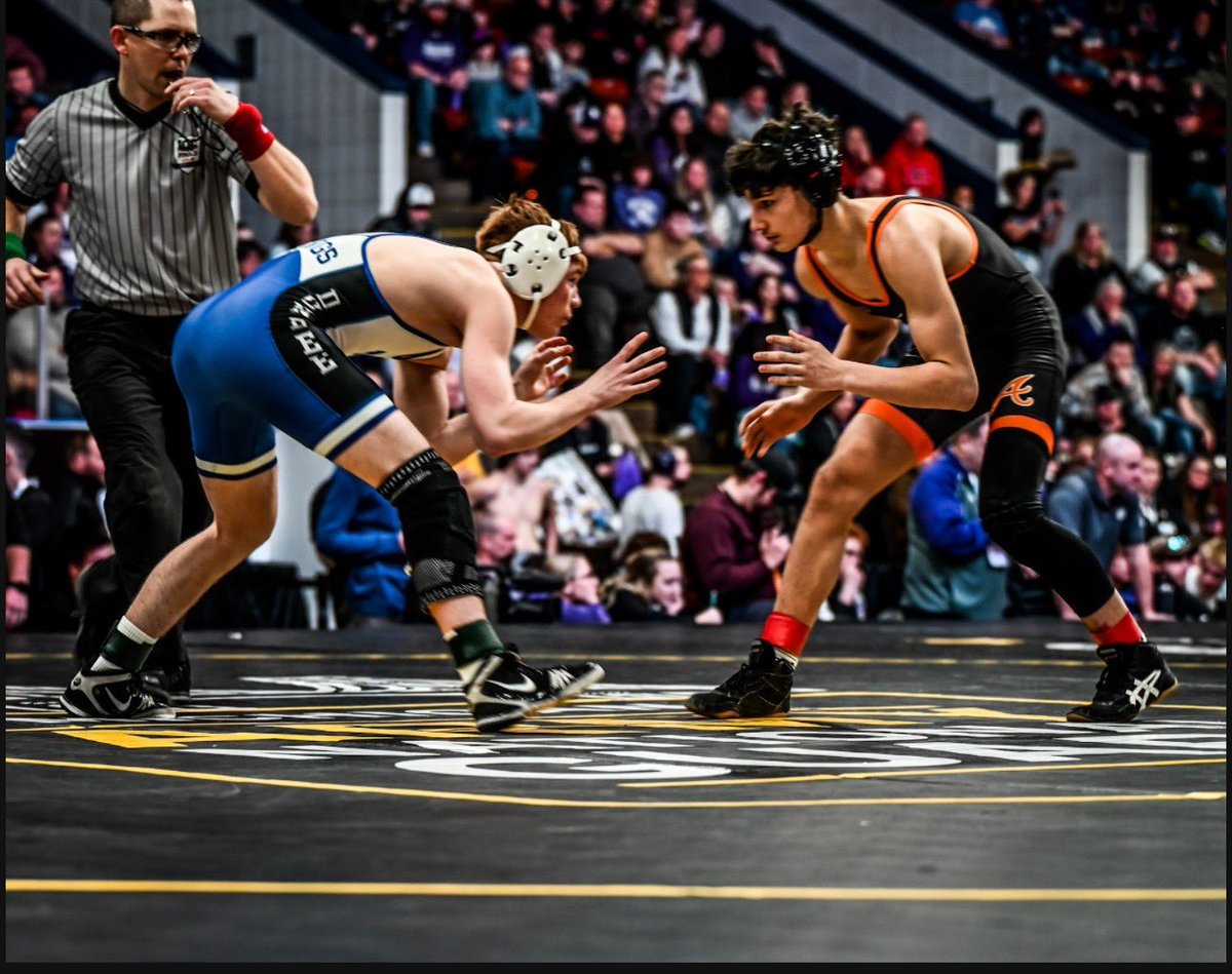 hbroder1109's tweet photo. One match at a time!#Ford Field https://t.co/Adh3X5QNYy