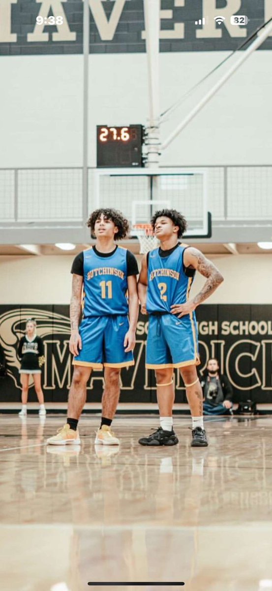 ANDOVER BARSTOOL tweet media