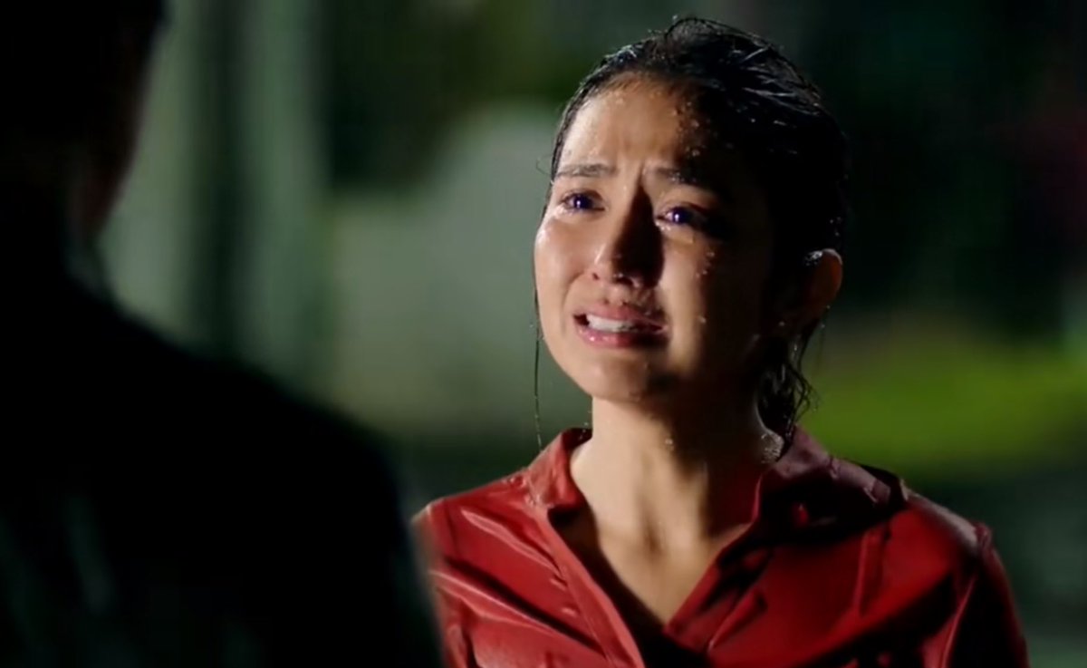 ewan ko sa inyo jenlisa, matalino akong tao eh. pero pag dating sa inyo, ewan ko natatanga ako 😣