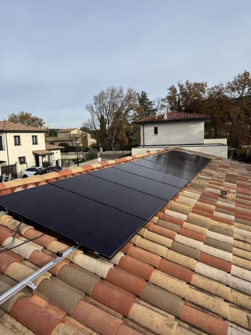 atmoceglobal's tweet photo. We're excited to showcase a 5 kWp rooftop solar installation completed in Saint-Paul-Trois-Châteaux, France, in collaboration with @buildwithACS ! 🌞🇫🇷
#ATMOCE #ACSENERGY #SolarEnergy #RenewableEnergy #Microinverter #SolarInstallation #Sustainability https://t.co/WWL4q85MXa