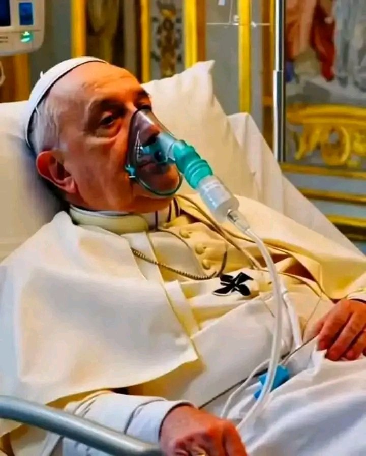 AmpireNicholas's tweet photo. Say hail Mary for our pope to recover https://t.co/xV2TWvWJPd