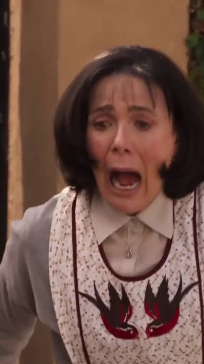 Personajes que probablemente huelen bien cabrón a humedad de #LasHijasDeLaSeñoraGarcía: