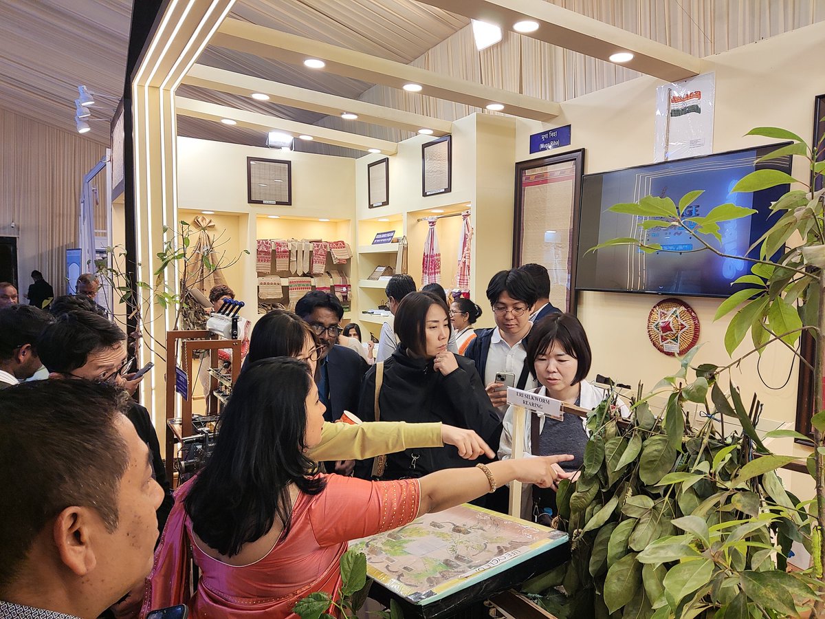 xhobdo's tweet photo. Glimpses of Advantage Assam 2.0 Exhibition ▶️
Advantage Assam 2.0 - Investment and Infrastructure Summit 2025
✨ Exhibition Open for Public till 1st March 2025
📍Veterinary Field, Khanapara, Guwahati, Assam
#AdvantageAssam2 #AwesomeAssam #MyGovAssam #ShotOnXiaomi #xhobdo https://t.co/Il0RXoOioB