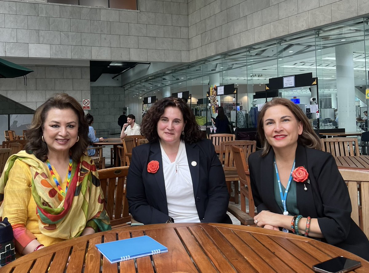 bandanarana2014's tweet photo. Pleased to meet with Armida Salsiah Executive Secretary @UNESCAP & @christinearab Regional Director @unwomenasia at the #APFSD and share and discuss #CEDAWGR41 on #GenderStreotypes that #CEDAW Committee is currently drafting ! @CedawUn @UNTreatyBodies @patriciaunwomen https://t.co/jBG843p7k3