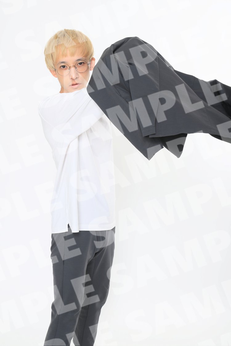 y_colleca's tweet image. 【よしもとコレカ オフショット】         
第5弾に初登場👏 #ピュート　
バトルカードを再現した「お笑い戦士カード」の未公開カットをご紹介します！        
#よしもとコレカ