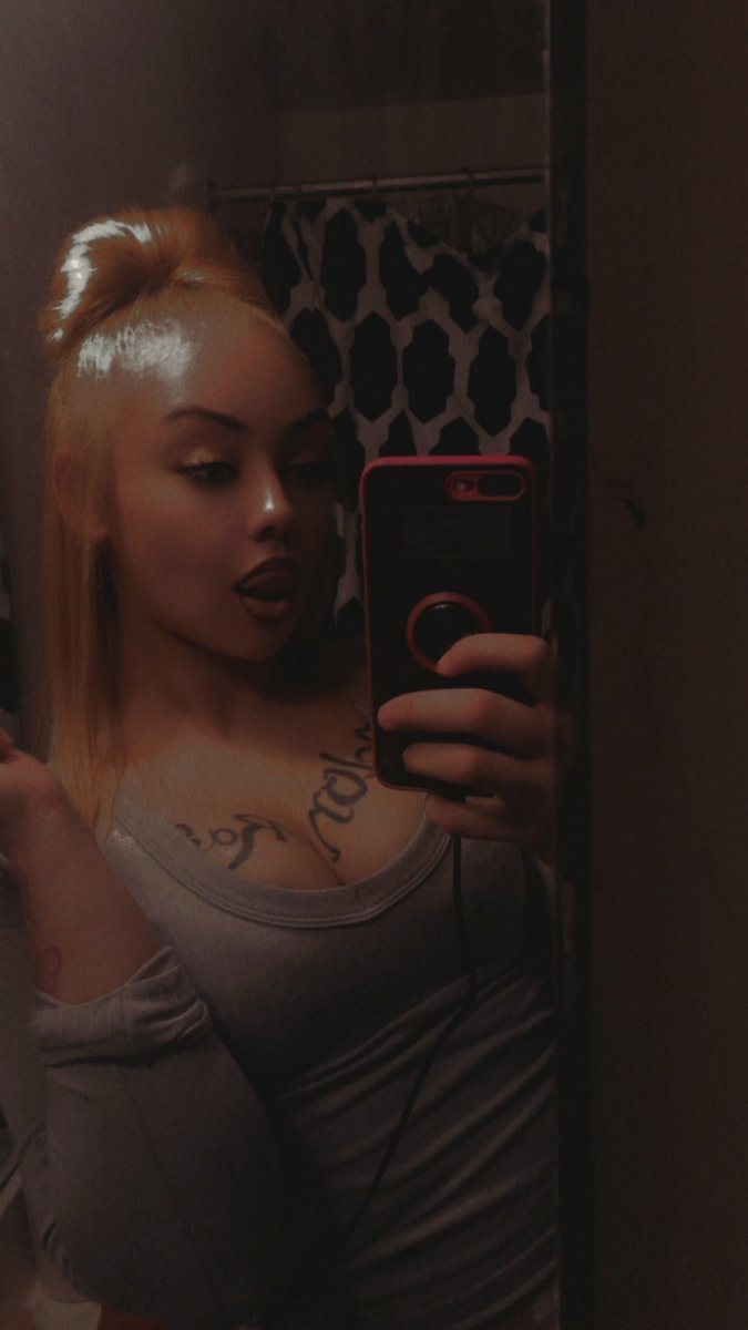 kraeshiestyyy's tweet photo. , Your tha definition of #Fineee πβ¨ https://t.co/jURI7Jq8mJ