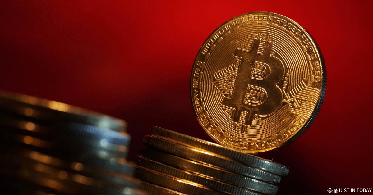 🚨 BlackRock's $409M Bitcoin sell-off sparks a sharp market drop to $79K! 🧐 Major institutions like Fidelity also liquidating BTC. Spot Bitcoin ETFs facing huge outflows. What's behind the massive sell-off? 🤔

#Bitcoin #BTC #CryptoCrash #BlackRock #CryptoMarket #ETH