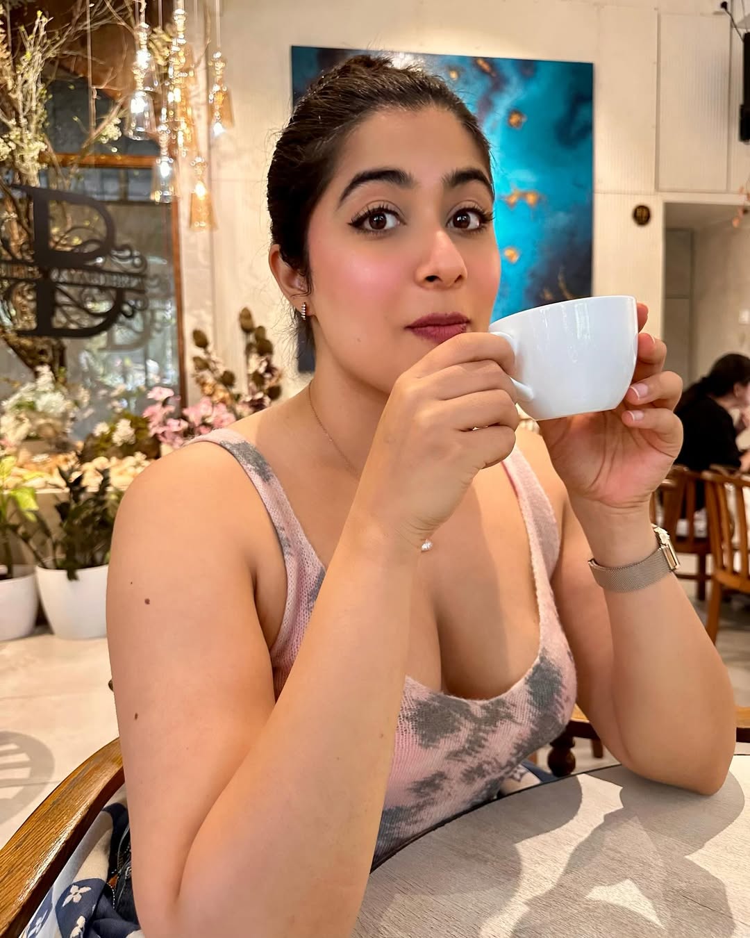 Gk2VqbebgAAulMe?format=jpg&name=large