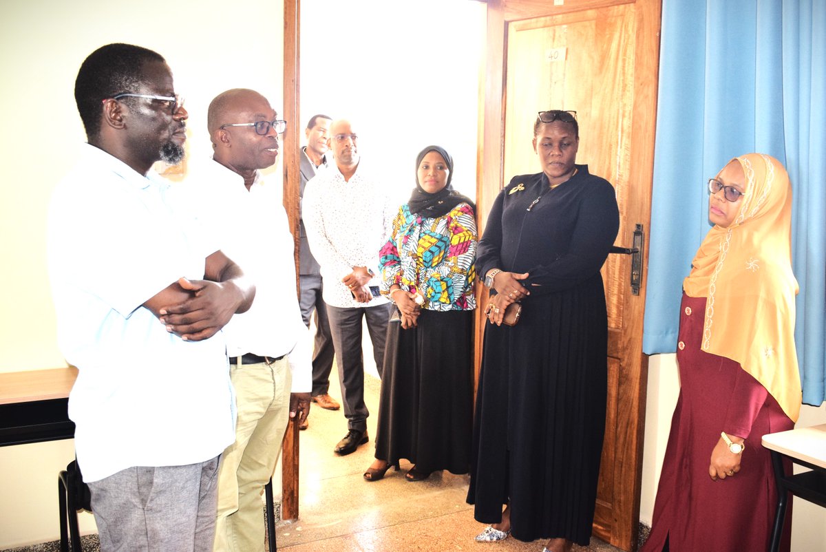 IITMZanzibar's tweet photo. Strengthening Academic Bonds!

On February 26, 2025, IIT Madras Zanzibar welcomed a delegation from the Nelson Mandela African Institute of Science and Technology (@NM_AIST), Arusha. The discussions marked a significant step toward future collaborations in technological research and innovation!

#IITMZ #Collaboration #Innovation #Research #Zanzibar @iitmadras @ogeiitm