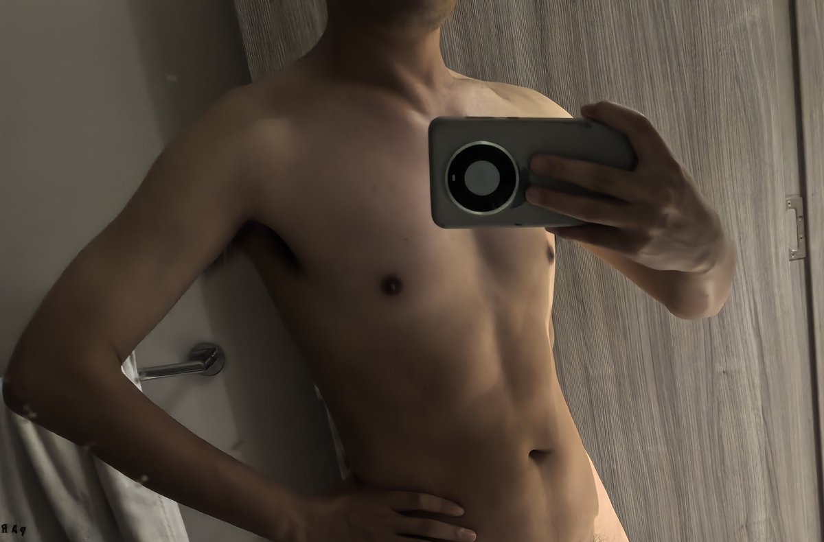 坚持锻炼，不长赘肉😄