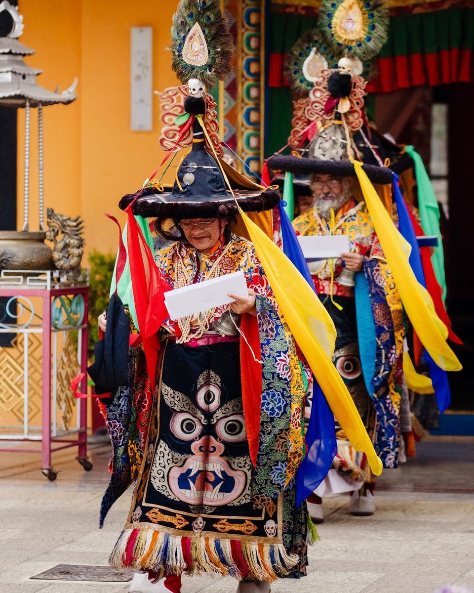 TajGurasKutir's tweet photo. Losar, the Tibetan New Year, is a time of joy, renewal, and cultural celebration. In 2025, the festivities begin on February 28 and continue until March 2, filling the air with vibrant traditions, prayers, and feasts.

(1/5) https://t.co/wLqtScUfTf