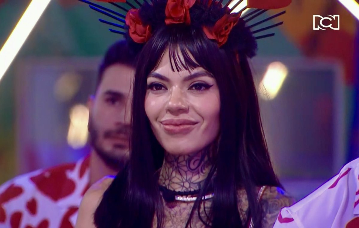 LRDF3_2024's tweet photo. A quién apoyas? 

Melissa ❤️🔁
Yaya 💬

#LaCasaDeLosFamososCol 
#LaCasaDeLosFamososCol2 https://t.co/C1FBWWcUpL