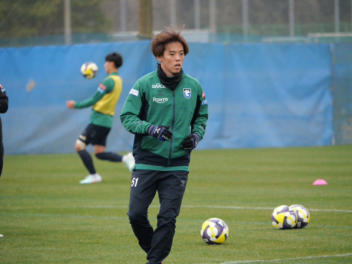 GAMBA_OFFICIAL's tweet photo. 新加入の #満田誠 選手が本日よりトレーニングに合流🔅

#ガンバ大阪 #GAMBAOSAKA https://t.co/cQom3nCC98