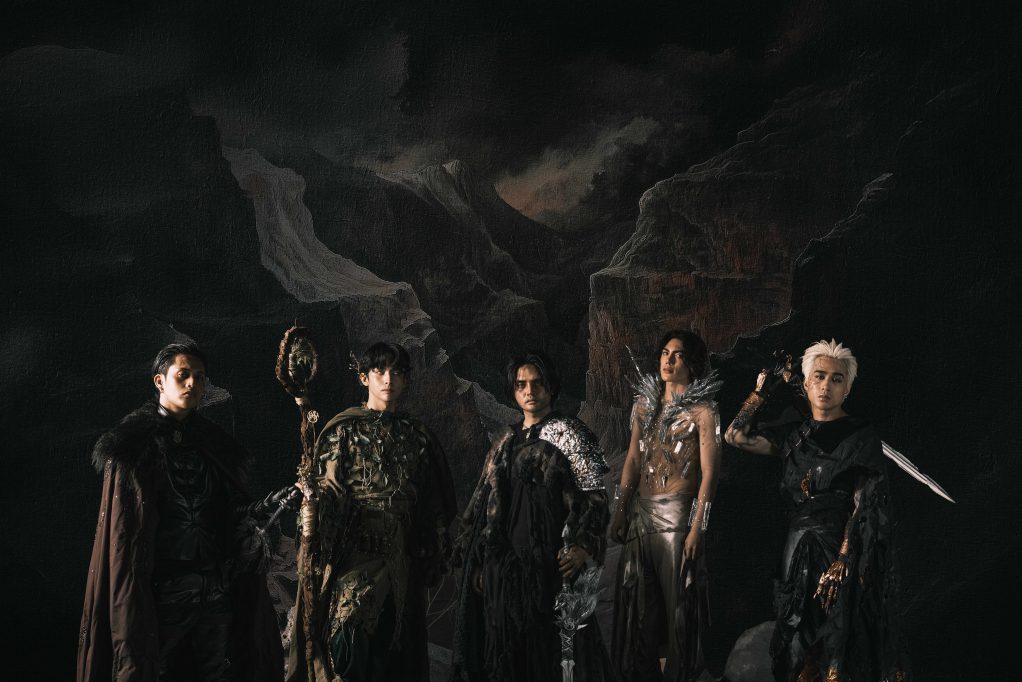 WORLDMUSICAWARD's tweet photo. #SB19 drop new "DAM" MV and trend at #1 WORLDWIDE on X with DAM MV TEASER, the 1st song from their upcoming EP 'Simula At Wakas'! 👏📽️💥1⃣✖️🌎👑👑👑👑👑❤️‍🔥   

Watch here: https://t.co/i0L16xBPDR 

#SB19DAMMVOutNow #DAM #SB19DAM  #SB19SaW
#SimulaAtWakas https://t.co/dzwkmaIZrn