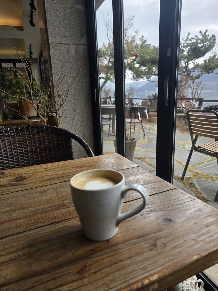 송커플님과 커피한잔~~조만간 재미난 만남 있을듯!