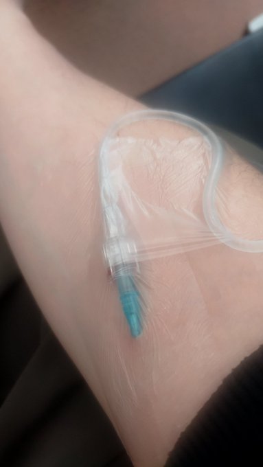 モンハン発売日にコロナに掛かった人っておりゅ〜
わ た し だ 