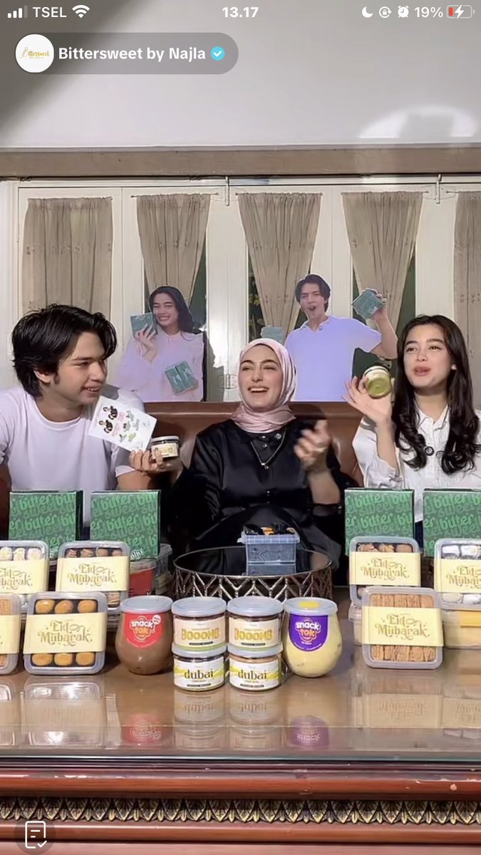 aesthervn's tweet image. halooo mooo kamera didepann sini mooo 🙋🏻‍♀️🙋🏻‍♀️🙋🏻‍♀️🙋🏻‍♀️🎥🎥

MOQEEL FOR BITTERSWEET BY NAJLA
#MOQEELxBittersweetbyNajla
#moqeel