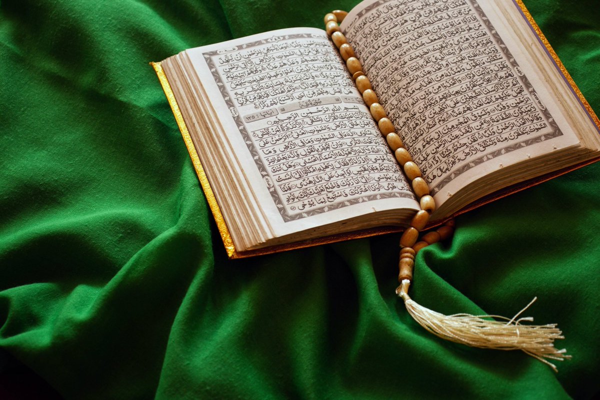 elinegeorgiou's tweet photo. #RamadanMubarak! May this sacred month bring you peace, kindness, and endless blessings. Wishing you a journey of faith and reflection. 🌙✨ https://t.co/zEOPnSPTw9