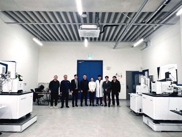 ciqtek's tweet image. Celebrate the successful installation of CIQTEK SEM5000X on GSEM in Korea 

CIQTEK is proud to announce the integration of its SEM3200, SEM4000Pro, and SEM5000X models into GSEM. 

Learn more:buff.ly/3D9z2CC 

#ElectronMicroscope 
#CIQTEK 
#SEMmicroscope 
#GSEM