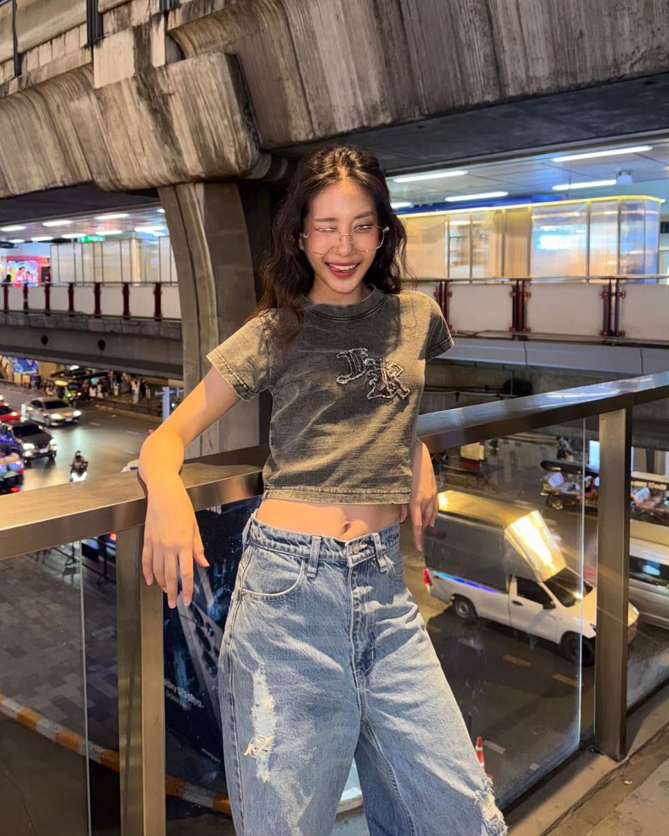 jorinjafanclub's tweet image. Instagram Update ✨

Posted • | jorinja

City girl
.
#wiz
#wizx4eve
#japancollection
#แว่นสายตาคุณภาพ
#Jorin4EVE  #4EVE