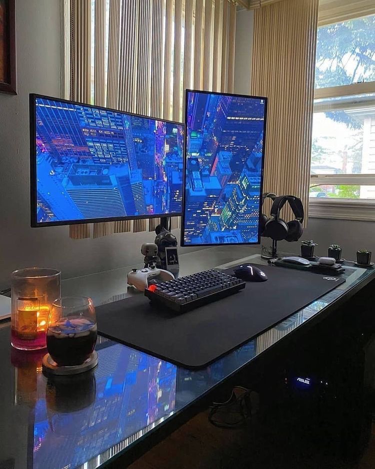 IYAMYOUNGJAY1's tweet image. Do you think your setup enhances your performance and productivity?

I’m a big fan of sleek, well-designed setups and love investing in them. I believe they can be a great source of motivation to get more done. 

Do you feel the same way?

#Setup #techie #Coding #gaming #Web3