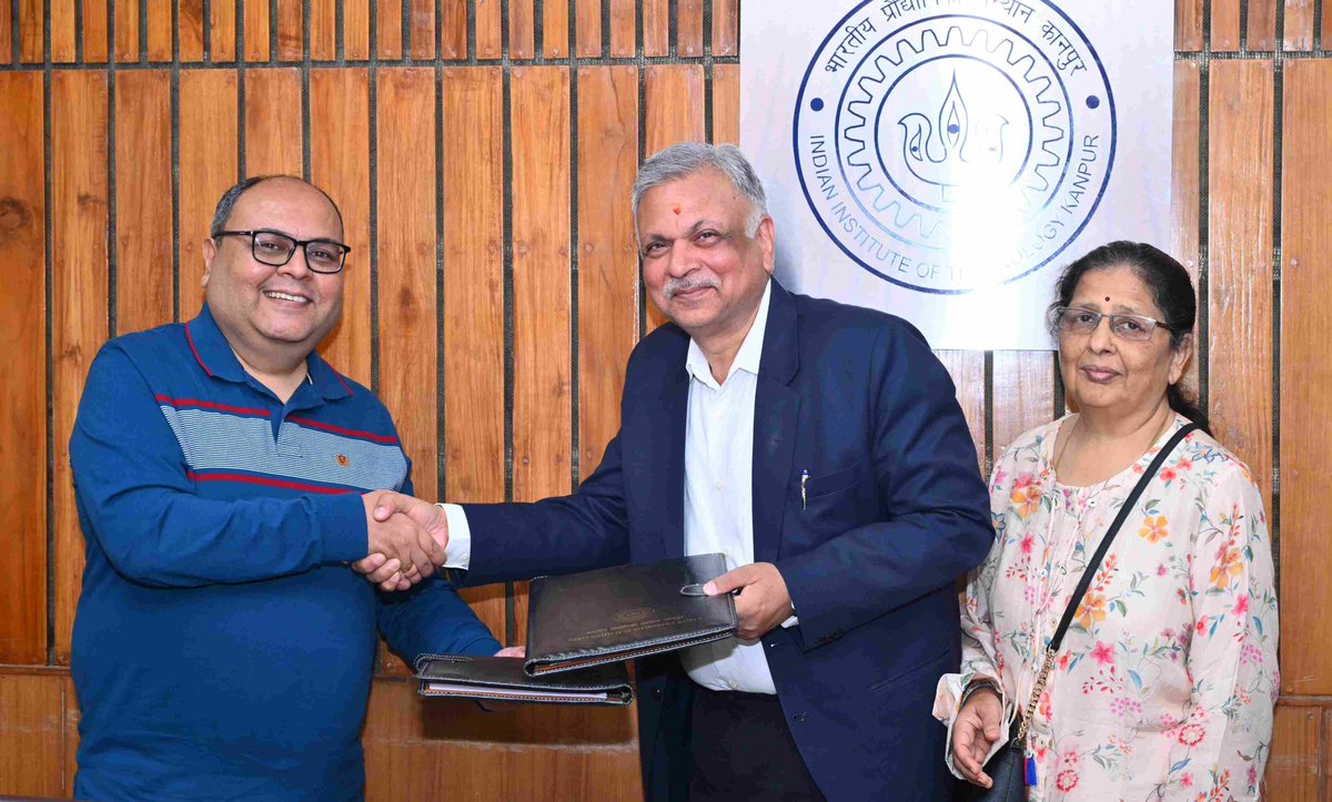 Office of Dean Research & Development IIT Kanpur (@dordatiitkanpur) on Twitter photo MARS Antennas and RF Systems and the Indian Institute of Technology Kanpur <a href="/IITKanpur/">IIT Kanpur</a> signed an MoU to collaborate in #renewableย &ย #GreenEnergy and #EVComponents.
The MoU was signed by Mr. Arbind Pilania, CEO of Mars, and Prof. Tarun Gupta, Dean of R&D. MARS Antennas and RF Systems and the Indian Institute of Technology Kanpur <a href="/IITKanpur/">IIT Kanpur</a> signed an MoU to collaborate in #renewableย &ย #GreenEnergy and #EVComponents.
The MoU was signed by Mr. Arbind Pilania, CEO of Mars, and Prof. Tarun Gupta, Dean of R&D.