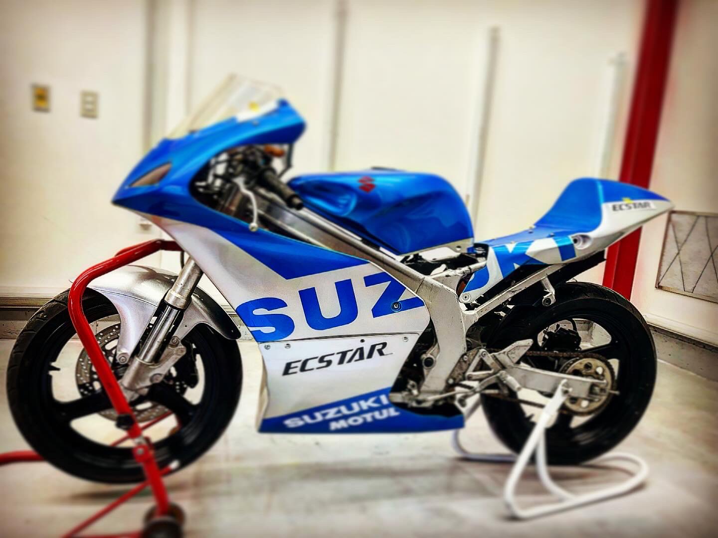 美品 RG125Γガンマ ウルフ125 サービスマニュアル NF13A スズキRG125Γ、ウルフ125サービスマニュアル RG125 ガンマ