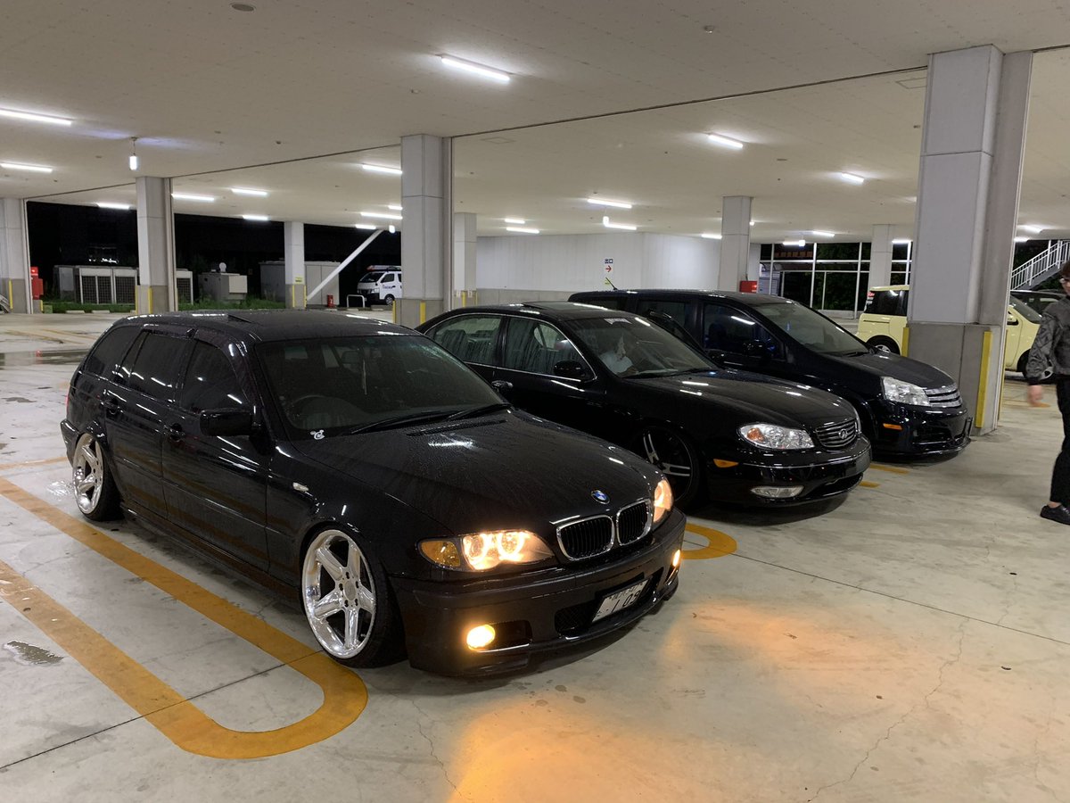 109lander's tweet photo. #買い逃さず買ったホイールシリーズ

E39サイズのレーシングダイナミクス
フルクロームのシュニッツァー
メーカー不明品で叩き売られてたハイパーフォージド https://t.co/q2FEZq3cd5