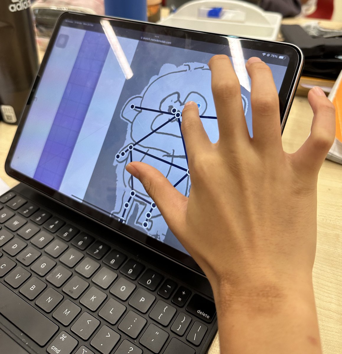 esthersspw's tweet image. Students brought Mandarin learning to life with #animateddrawings They illustrated, animated, and recorded their voices to share their creative stories through @Seesaw. Watching them express themselves with confidence &amp;amp; joy has been truly inspiring! @HISPriMandarin #his_learning