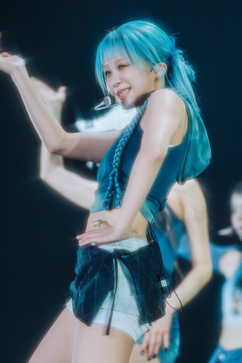 hikarufeed's tweet photo. she's born to be a performer https://t.co/Gv6VuHBBLI