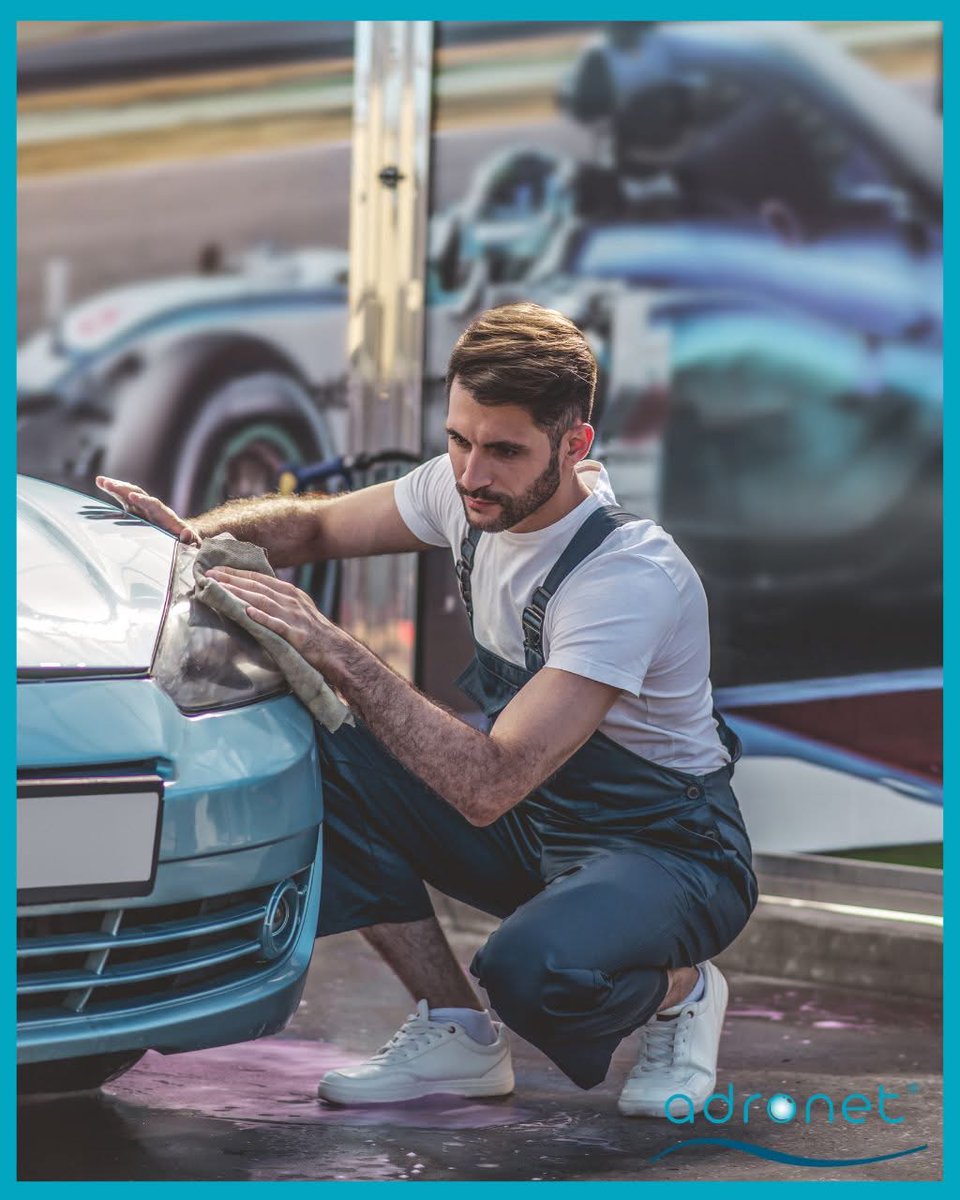 AdroncilSA's tweet photo. Sabemos que en el mundo de la 🚗 #automoción, la #limpieza es sinónimo de profesionalidad.

 Nuestros detergentes 🫧 están formulados para eliminar la suciedad más persistente sin dañar las superficies delicadas de los #vehículos.

Descubre todos nuestros productos. https://t.co/BjXf7kdKj7