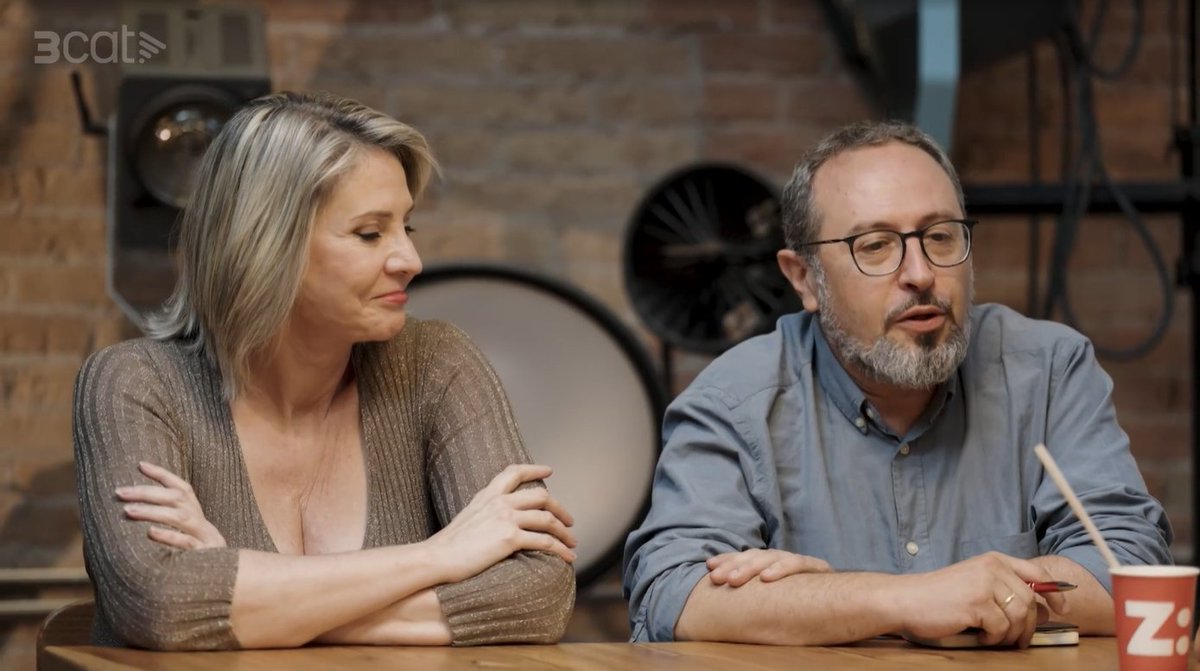 Et ve de gust sofà, tele, crispetes 🍿y... MOLTA POR? #AÜC3Cat  Et proposa un docureality de misteri i terror Tots els capítols al següent enllaç😱 3cat.cat/3cat/experimen…